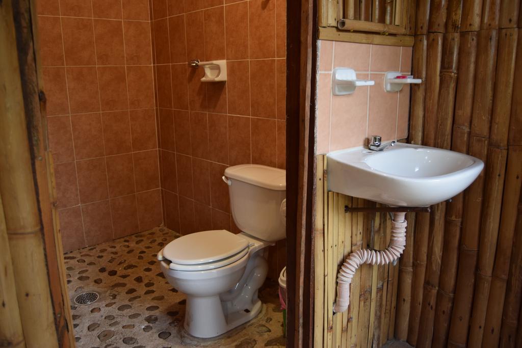 Вилла Centro Ecoturistico Cabanas Encantadas Катемако Экстерьер фото